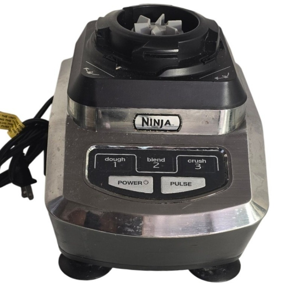 Ninja Professional 1500W Blender Base BL682 Black Silver MOTOR/BASE ONLY GUC